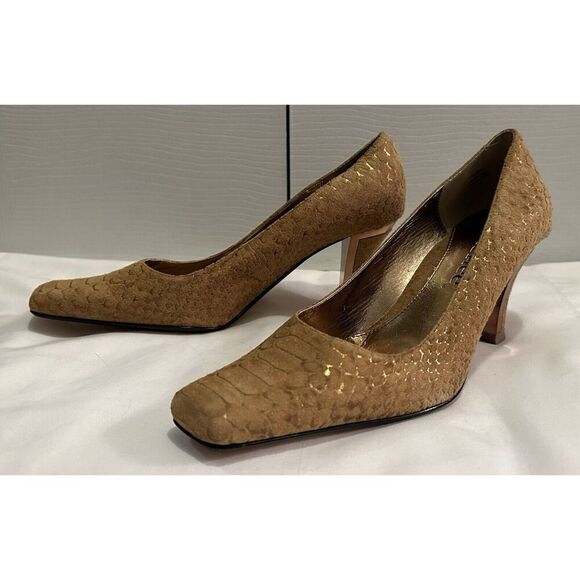 J Renee Beige Leather Suede Reena Square Toe High Heels Size 8.5W - Picture 4 of 6